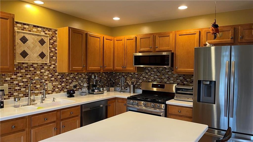 1613 Greystone Cir, Alburtis, PA 18011 - photo 1