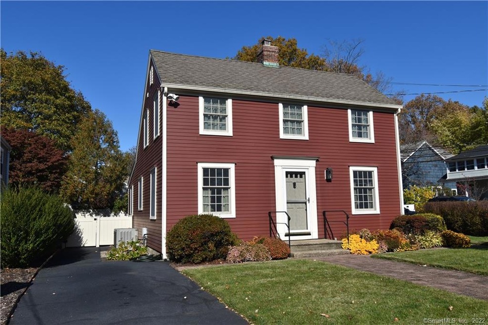 73 Lockwood Ln, Norwalk, CT 06851 - photo 1