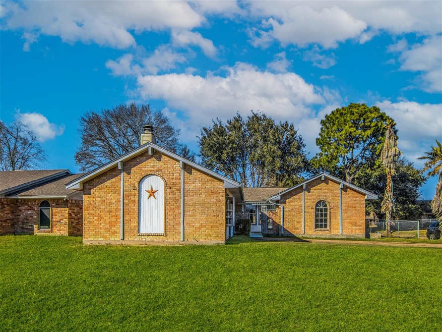 2202 Bunzel St, Houston, TX 77088 - photo 1