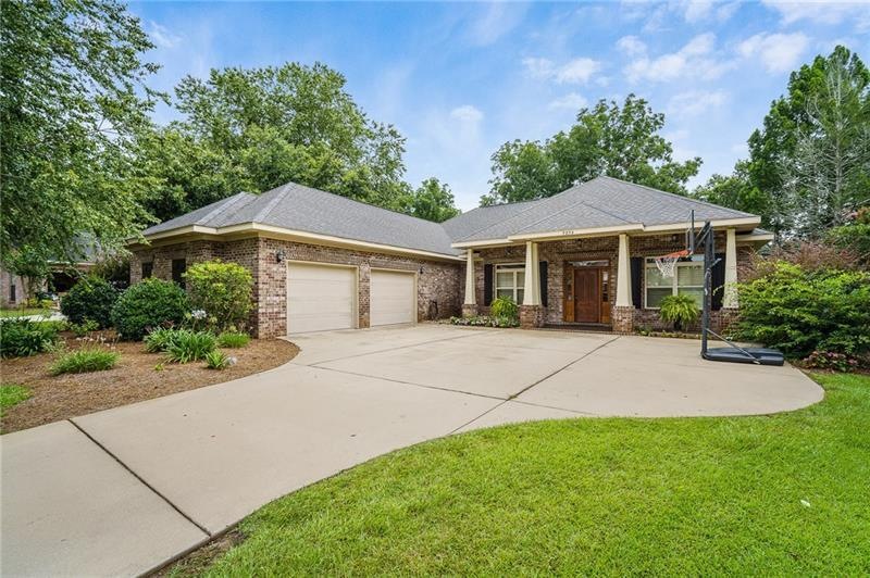 9054 Lake View Dr, Fairhope, AL 36532 - photo 1