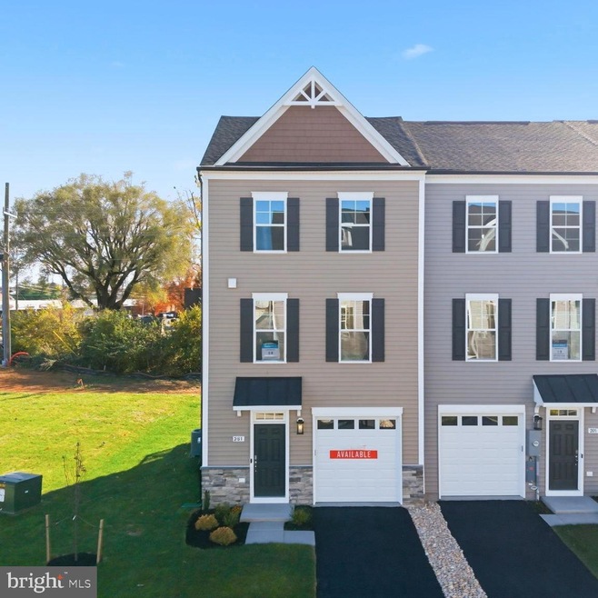 201 Monteith Dr, Winchester, VA 22601 - photo 1