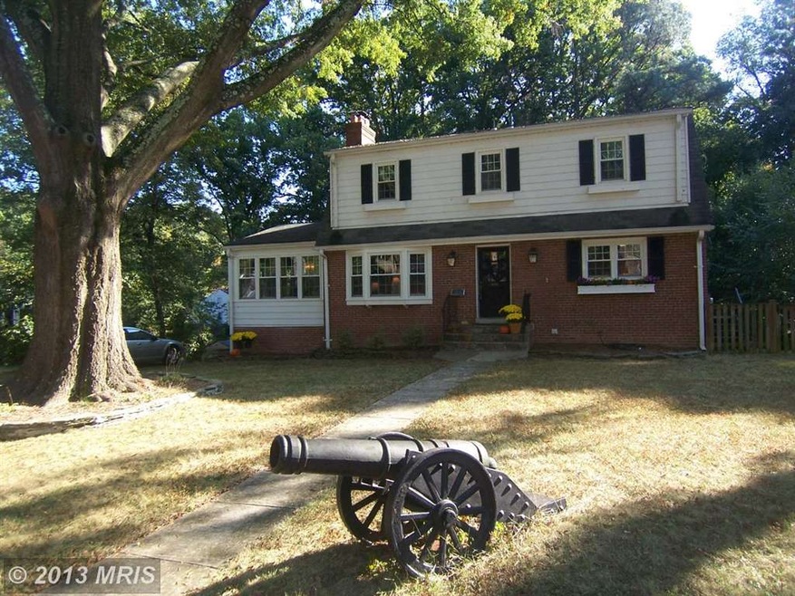 823 Empress Ct, Alexandria, VA 22308 - photo 1