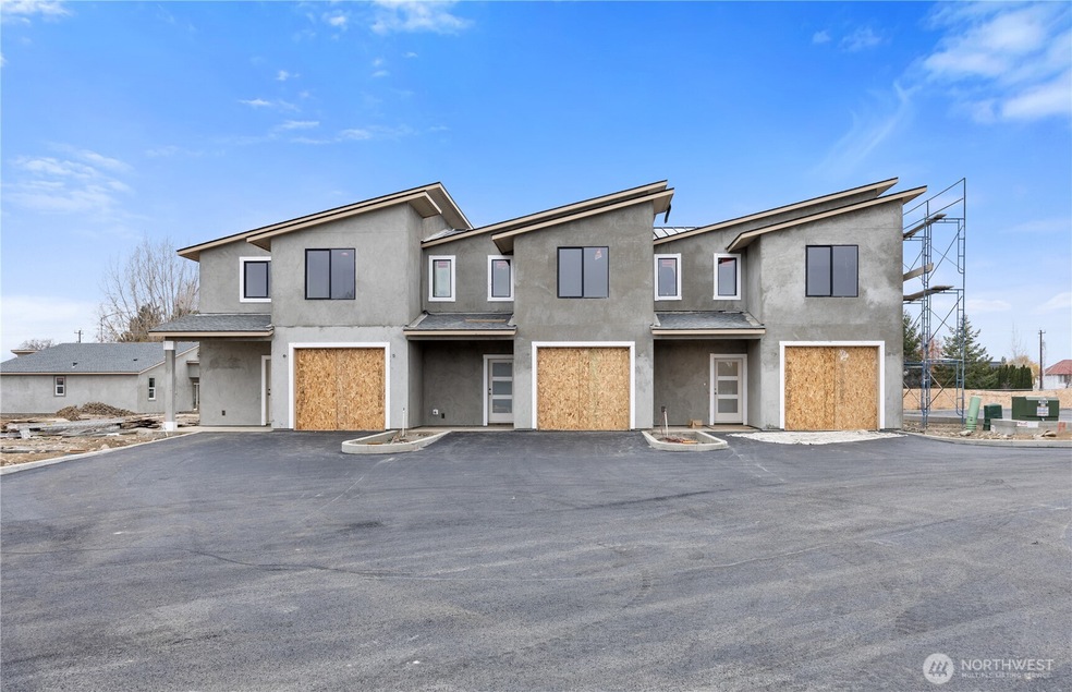 601 Lot 10 Dorsing St unit B, Moses Lake, WA 98837 - photo 1