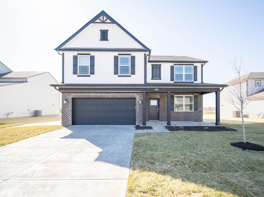 801 Blaine Dr, Whiteland, IN 46184 - photo 1