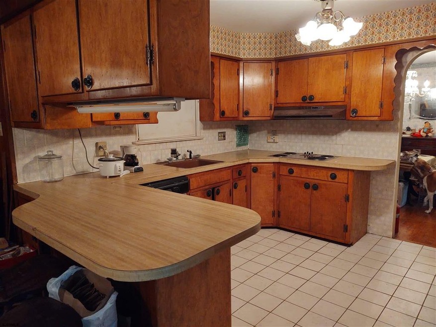 204 Woodcrest Ct, Absecon, NJ 08201 - photo 1