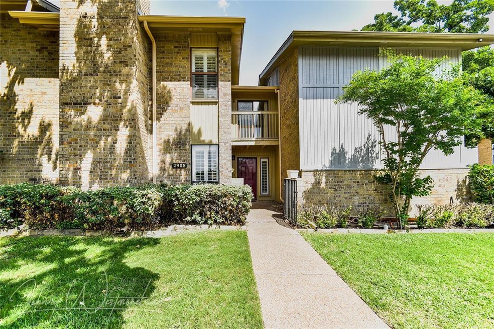 2908 Oak Shadow Cir, Bedford, TX 76021 - photo 1