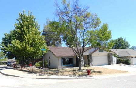 1902 Yahi Ln, Redding, CA 96002 - photo 1