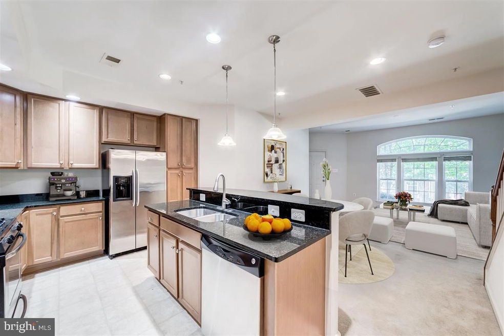 2513 Eastbourne Dr unit 243, Woodbridge, VA 22191 - photo 1