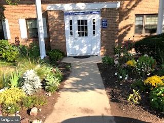 112 Woodstream Dr, West Norriton, PA 19403 - photo 1