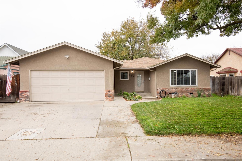 404 Trask Ln, Modesto, CA 95354 - photo 1