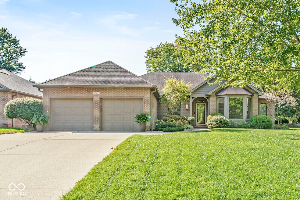 1240 Pintail Ct, Columbus, IN 47201 - photo 1