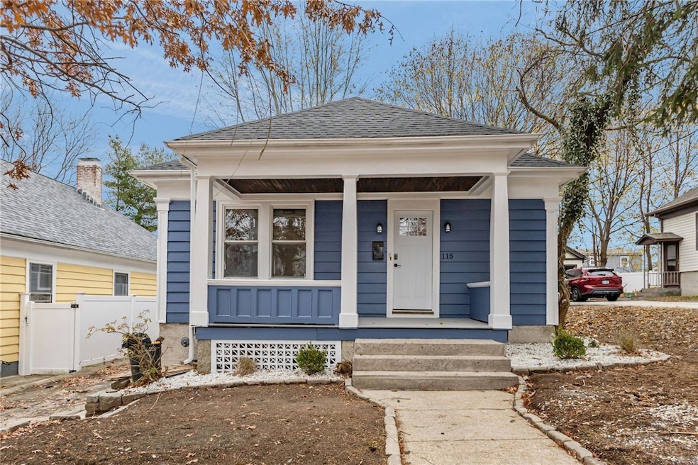 115 Hazael St, Providence, RI 02908 - photo 1