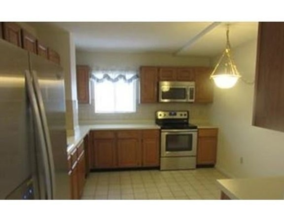 100 Locust St unit 10, Lynn, MA 01904 - photo 1