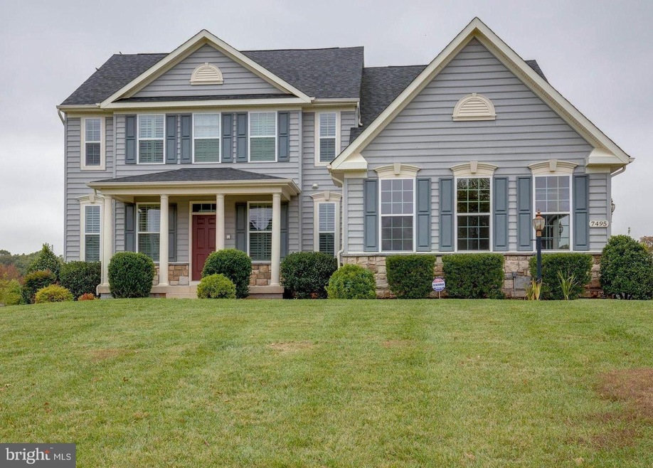 7495 Edington Dr, Warrenton, VA 20187 - photo 1