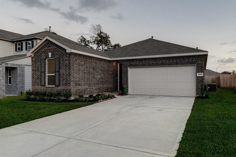 41698 Sorrel Spring Ln, Magnolia, TX 77354 - photo 1