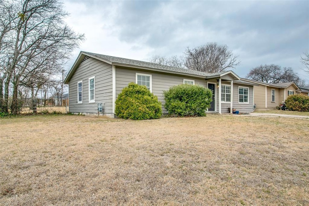 801 Renfro Dr, Fort Worth, TX 76108 - photo 1