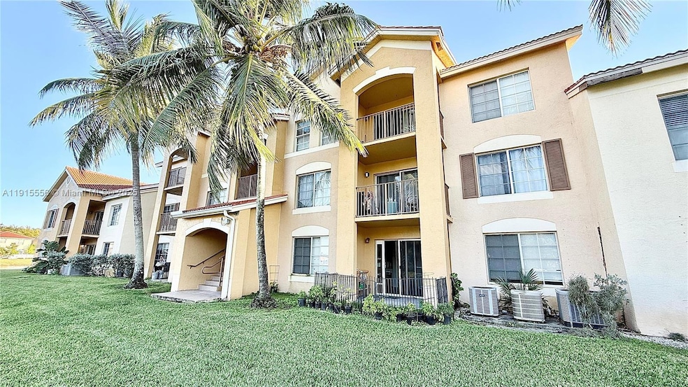 4190 San Marino Blvd unit 102, West Palm Beach, FL 33409 - photo 1