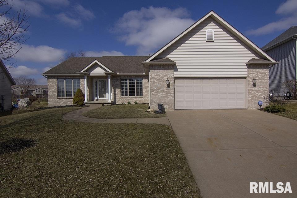 1630 W 51st St, Davenport, IA 52806 - photo 1