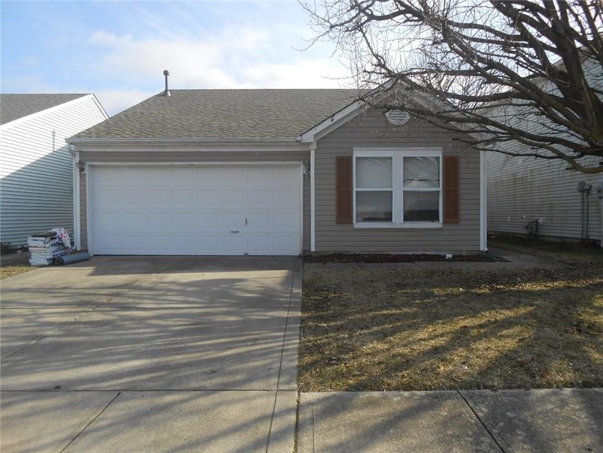 4527 Connaught Dr W, Plainfield, IN 46168 - photo 1