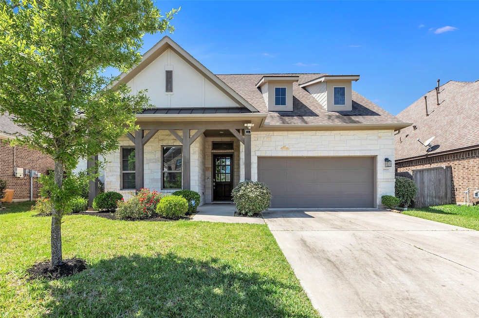 Charming single-story house with a stone and brick