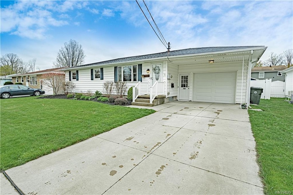 782 Remington Dr, North Tonawanda, NY 14120 - photo 1