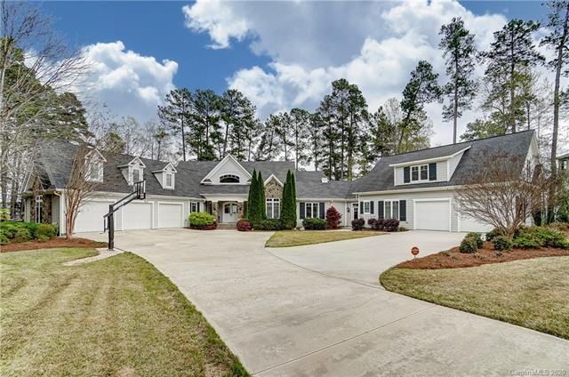 Luxury waterfront home on a level 1-acre lot