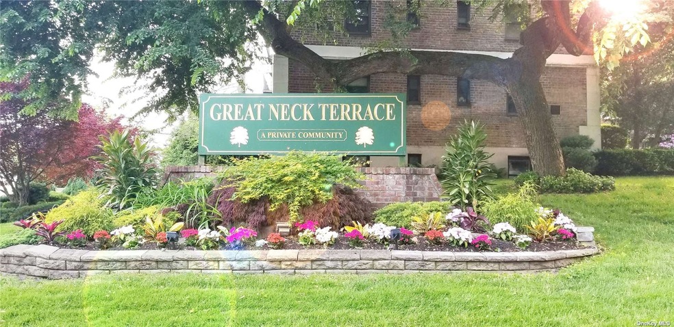 10 Terrace Dr unit 1A, Great Neck, NY 11021 - photo 1