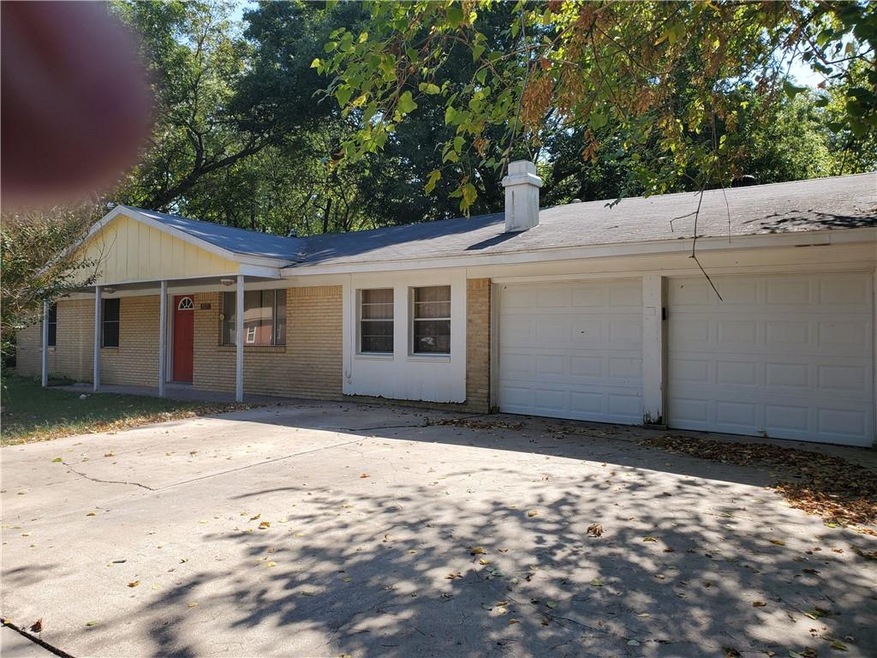 507 E Cleveland St, Prairie Grove, AR 72753 - photo 1