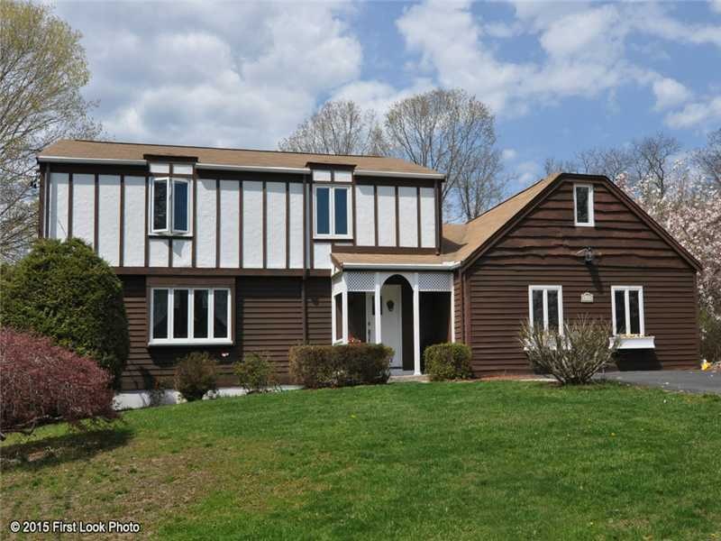 2 Plantation Dr, Cumberland, RI 02864 - photo 1