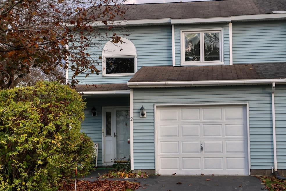 2 Tompion Ln, Saratoga Springs, NY 12866 - photo 1