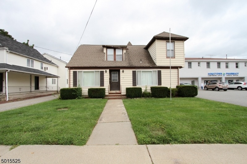 38 Main St, Bloomingdale, NJ 07403 - photo 1