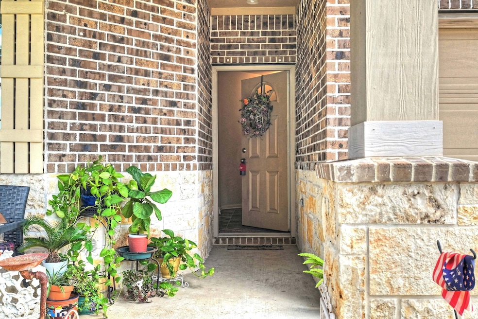 138 Country Crossing Cir, Magnolia, TX 77354 - photo 1