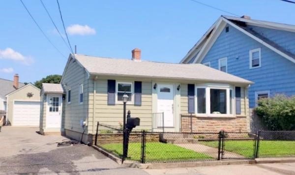 100 Baxter St, Pawtucket, RI 02861 - photo 1