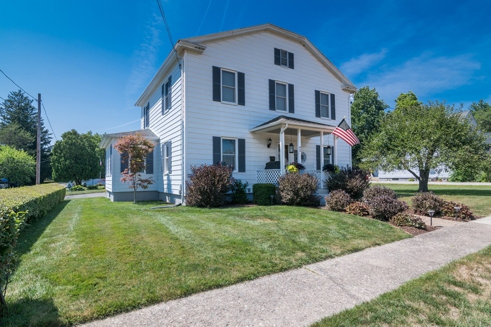 62 Ruggles St unit 1R, Three Rivers, MA 01080 - photo 1