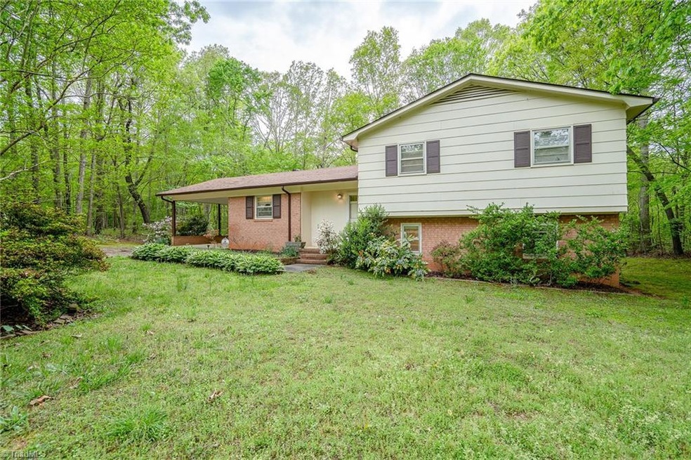 1840 Lantern Dr, Asheboro, NC 27205 - photo 1