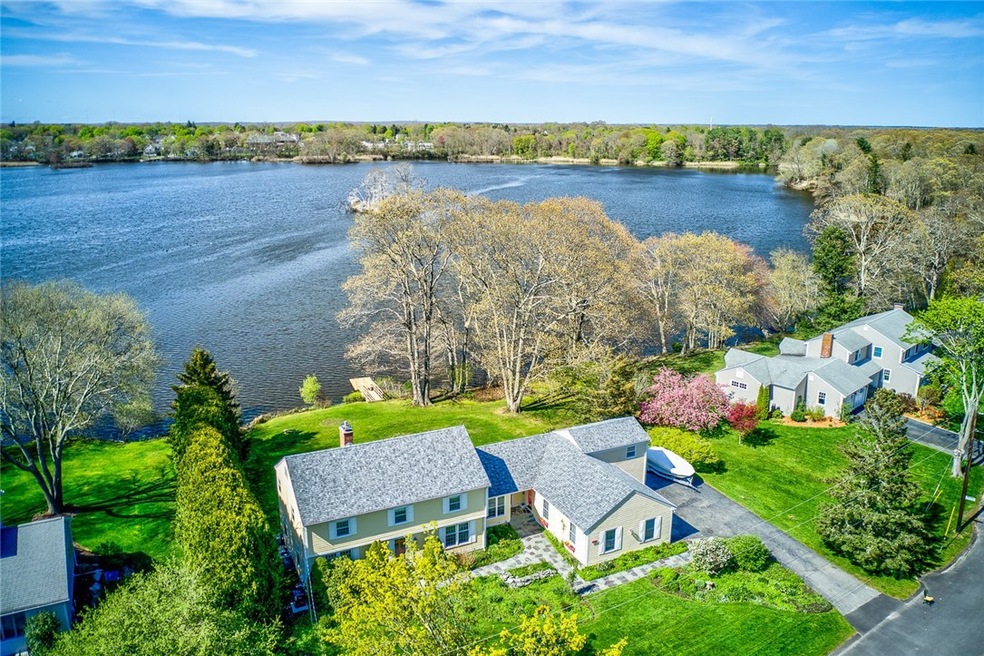 22 Broadview Dr, Barrington, RI 02806 - photo 1