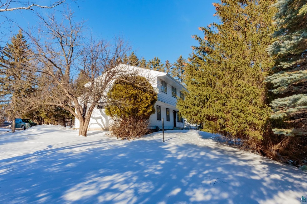 4501 London Rd, Duluth, MN 55804 - photo 1