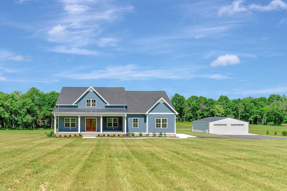 Pending $560,000 • Co-Listing Agent