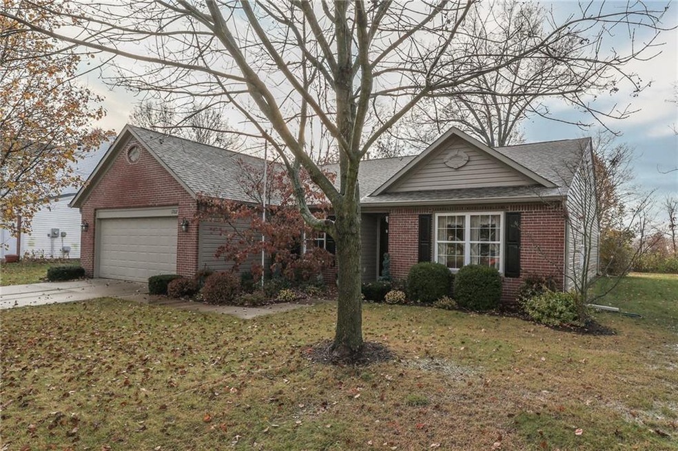 1702 Turning Leaf Dr, Franklin, IN 46131 - photo 1