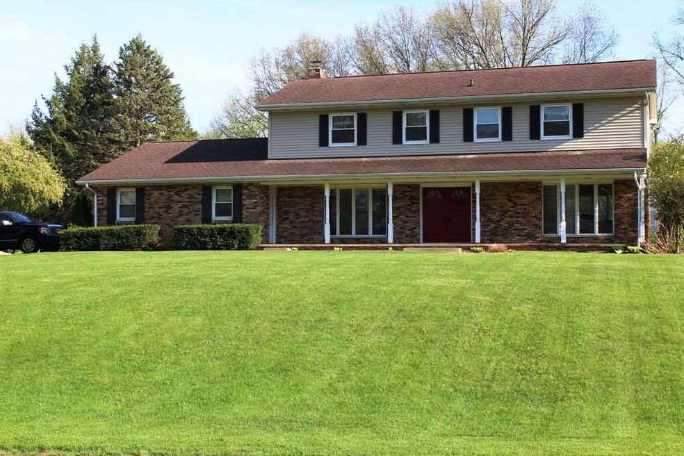 22364 Via Roma, Elkhart, IN 46516 - photo 1