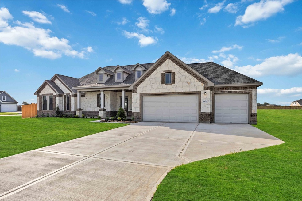 11011 Water Tower Dr, Needville, TX 77461 - photo 1