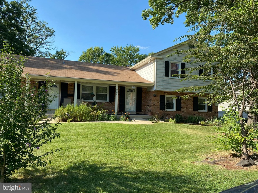 8502 Chervil Rd, Lanham, MD 20706 - photo 1