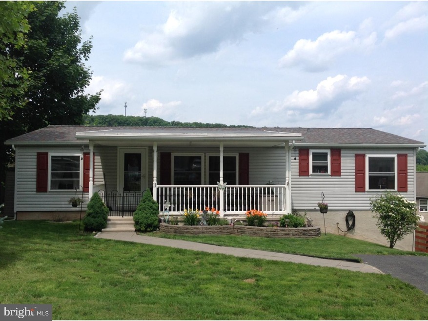 11 Mohnton Lawn Ct, Mohnton, PA 19540 - photo 1