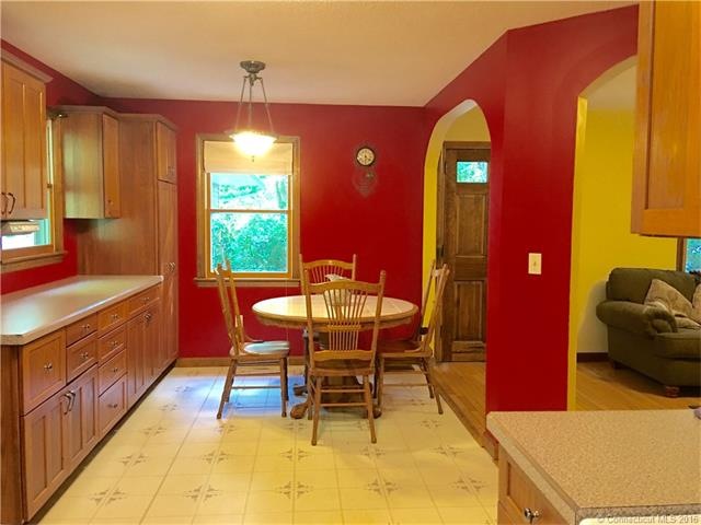 335 Boston Post Rd, East Lyme, CT 06333 - photo 1