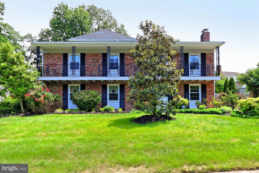 8107 Hudson Falls Way, Springfield, VA 22153 - photo 1