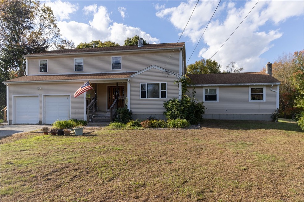 8 Brayton Rd, Smithfield, RI 02917 - photo 1