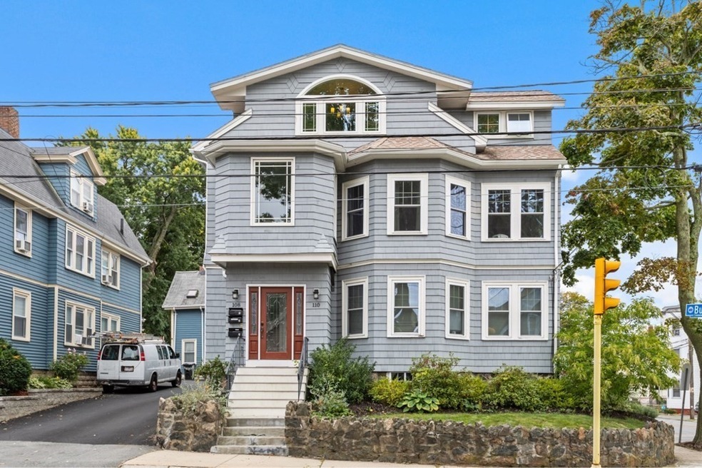 108 Burrill St unit 3, Swampscott, MA 01907 - photo 1