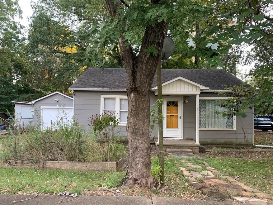 7 E 5th St, Fayetteville, AR 72701 - photo 1