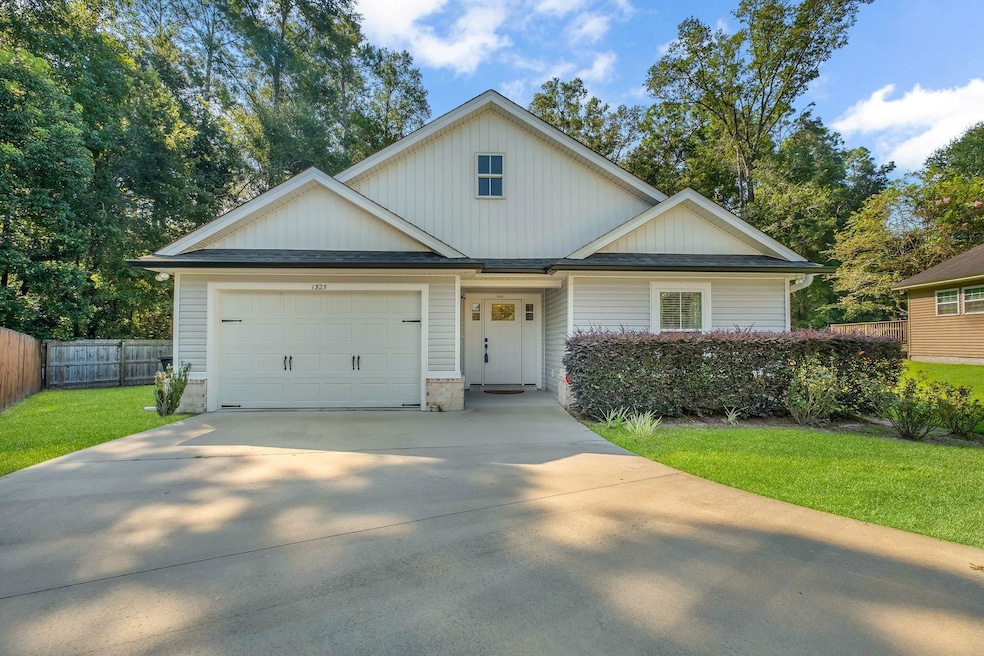 Under Contract $320,000