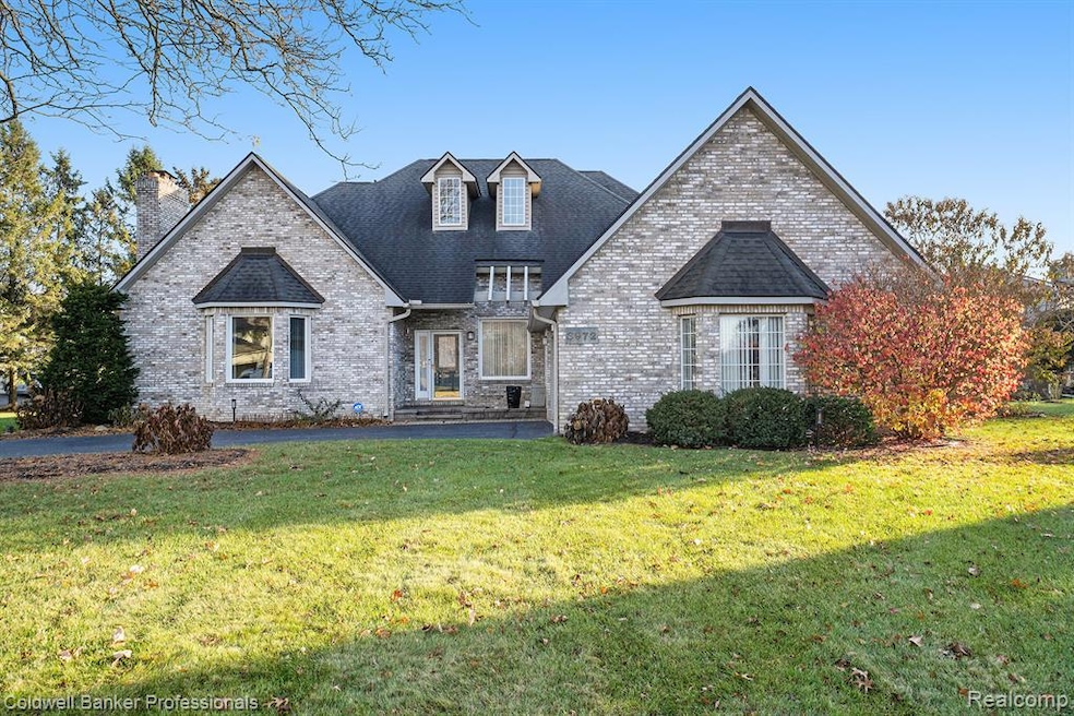 3972 Chevron Dr, Highland, MI 48356 - photo 1